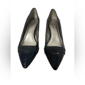Anne Klein iFlex Navy Blue heels Size 8.